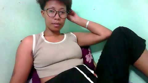 Snapshot of noellah chatting on October 10, 9:30 am noellah online show from October 10, 9:30 am