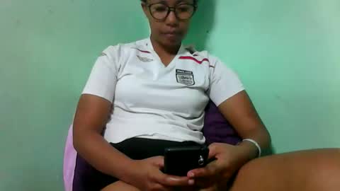 Snapshot of noellah chatting on October 16, 5:19 am noellah online show from October 16, 5:19 am