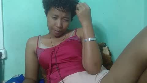 noellah online show from December 13, 7:53 pm