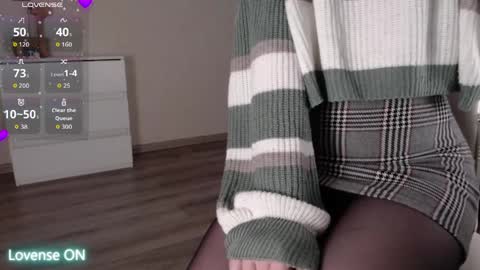 noelleneptune online show from March 27, 2:50 pm