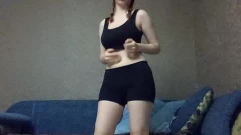 Lisa online show from April 12, 4:23 pm