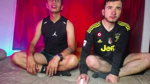 noha_and_iam1 online show from December 16, 11:37 am