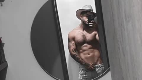 Snapshot of noha_miler chatting on June 20, 9:06 pm kevin online show from June 20, 9:06 pm