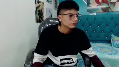 Snapshot of noha_scott chatting on January 22, 10:48 pm Noha Scott online show from January 22, 10:48 pm