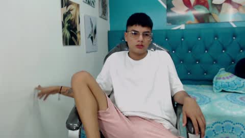 Snapshot of noha_scott chatting on February 8, 10:51 pm Noha Scott online show from February 8, 10:51 pm