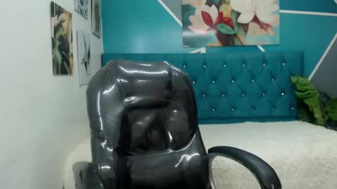 Snapshot of noha_scott chatting on February 20, 10:59 pm Noha Scott online show from February 20, 10:59 pm