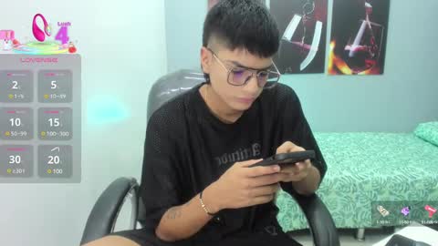 Snapshot of noha_scott chatting on March 11, 10:53 pm Noha Scott online show from March 11, 10:53 pm