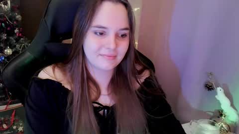 Snapshot of noir_ember_ chatting on January 9, 1:58 pm noir_ember_ online show from January 9, 1:58 pm