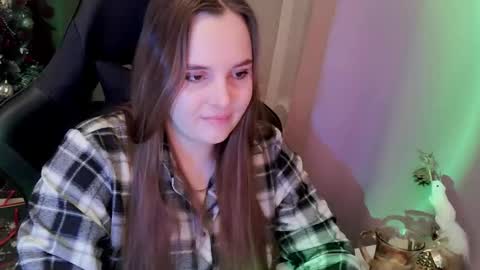 Snapshot of noir_ember_ chatting on January 14, 2:23 pm noir_ember_ online show from January 14, 2:23 pm