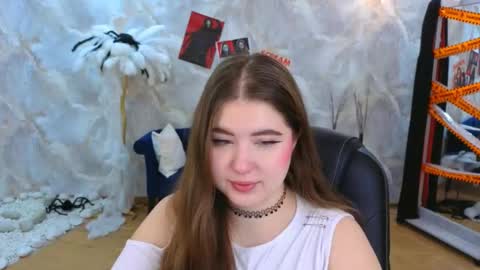 noirwhisper online show from November 1, 6:21 pm