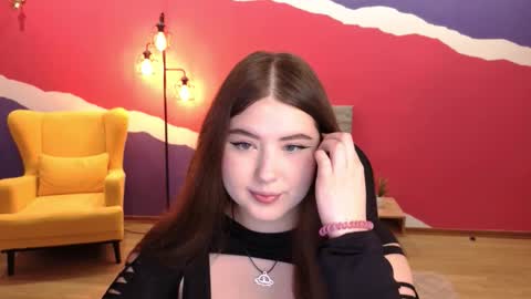 noirwhisper online show from November 18, 3:23 am