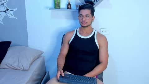 Im Nolan  online show from May 31, 1:58 am