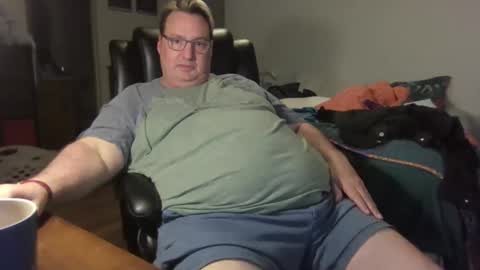 Snapshot of nolanvalenciax chatting on February 19, 5:47 am Nolan online show from February 19, 5:47 am