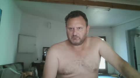 Snapshot of nollie244 chatting on January 16, 3:35 pm Nollie online show from January 16, 3:35 pm