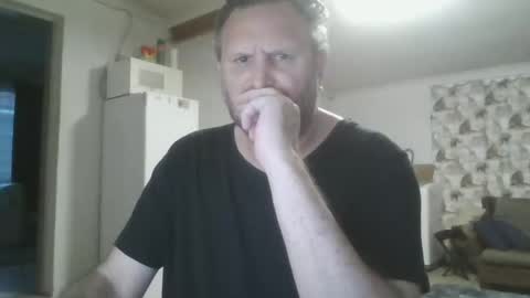 Nollie online show from April 18, 4:38 am