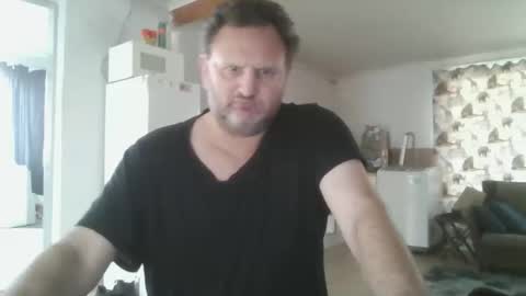 Nollie online show from April 19, 6:35 am