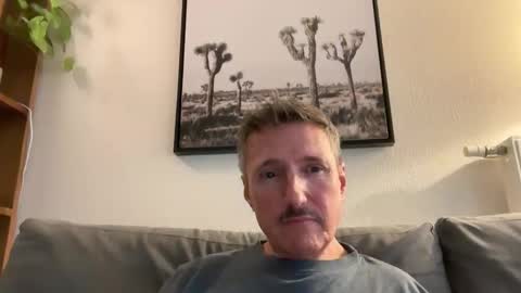 Snapshot of nolo34 chatting on December 4, 2:59 pm nolo34 online show from December 4, 2:59 pm