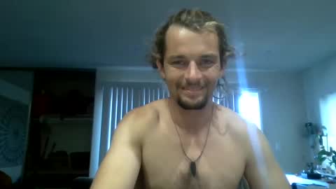 Snapshot of nomadicouple chatting on November 4, 11:48 pm nomadicouple online show from November 4, 11:48 pm