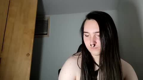 Snapshot of nonbinarybeauty20 chatting on February 12, 8:09 am nonbinarybeauty20 online show from February 12, 8:09 am