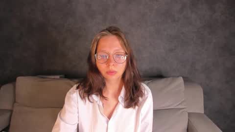 Snapshot of noora_moore chatting on September 17, 12:12 am NOORA online show from September 17, 12:12 am
