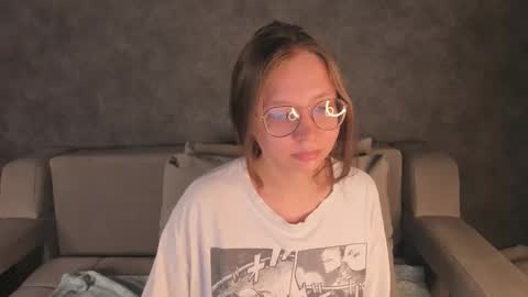 Snapshot of noora_moore chatting on September 20, 12:11 am NOORA online show from September 20, 12:11 am