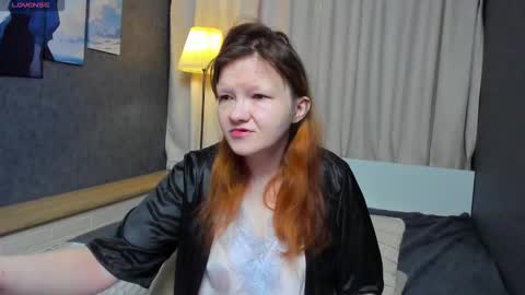 Snapshot of nora_lovvv chatting on October 17, 10:07 am Nora online show from October 17, 10:07 am