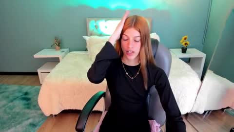 Snapshot of nora_vennucci chatting on January 9, 7:59 pm Nora online show from January 9, 7:59 pm