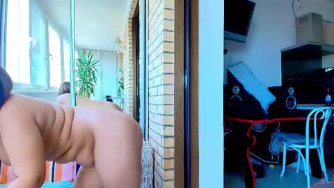 NoraHorn online show from April 22, 6:16 am