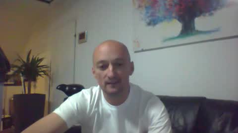 Snapshot of nordicrunner76 chatting on May 17, 12:19 am nordicrunner76 online show from May 17, 12:19 am