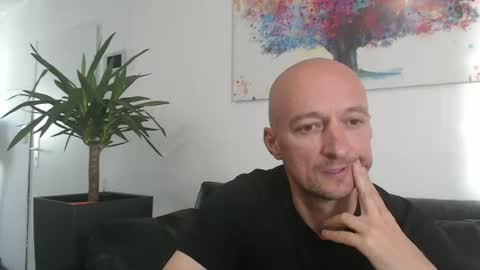 Snapshot of nordicrunner76 chatting on May 25, 12:55 pm nordicrunner76 online show from May 25, 12:55 pm
