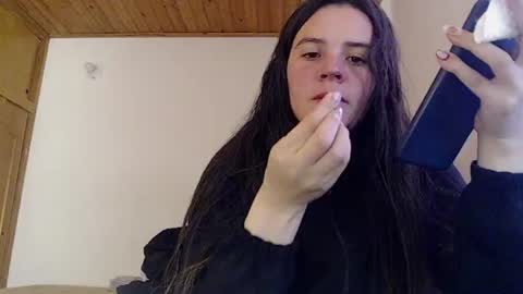 Snapshot of noreen_ chatting on July 15, 9:31 pm noreen_ online show from July 15, 9:31 pm