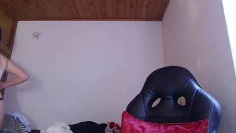 Snapshot of noreen_ chatting on July 17, 5:51 pm noreen_ online show from July 17, 5:51 pm