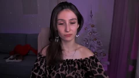 Snapshot of north_valkyrie chatting on January 21, 1:18 am Hazel online show from January 21, 1:18 am