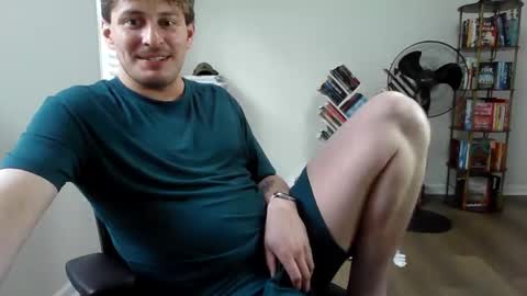 Snapshot of northofsouth_xxx chatting on June 7, 4:11 pm northofsouth_xxx online show from June 7, 4:11 pm
