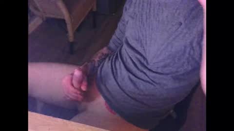 Snapshot of nostrezzzcum chatting on November 7, 5:51 am nostrezzzcum online show from November 7, 5:51 am