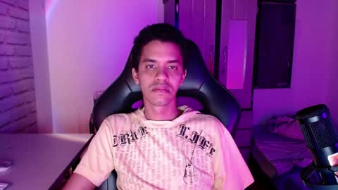 not4work online show from April 3, 9:29 am