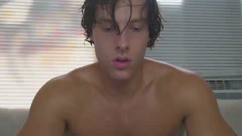 Snapshot of not_alexstone chatting on October 3, 8:28 pm not_alexstone online show from October 3, 8:28 pm