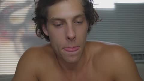 Snapshot of not_alexstone chatting on October 4, 10:19 pm not_alexstone online show from October 4, 10:19 pm