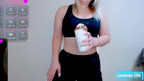 hi glad to chat online show from November 5, 3:34 pm