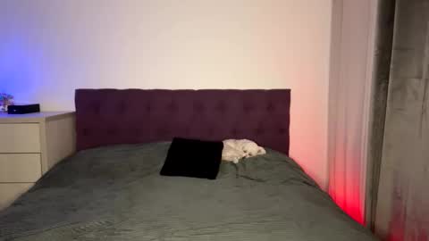 Tina online show from November 8, 8:51 pm