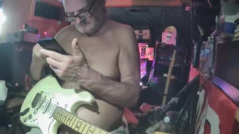 notflamingfart online show from May 30, 5:59 am
