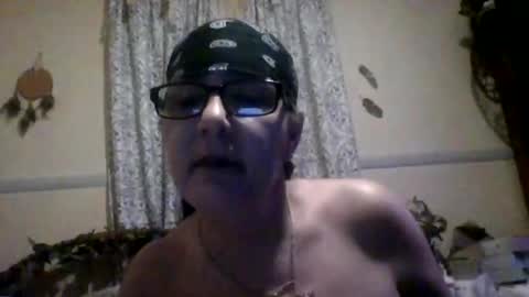 nothingbutthongs online show from December 19, 11:01 pm