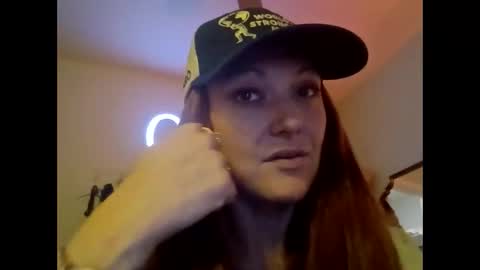 Snapshot of notouchmami chatting on March 31, 7:53 am notouchmami online show from March 31, 7:53 am