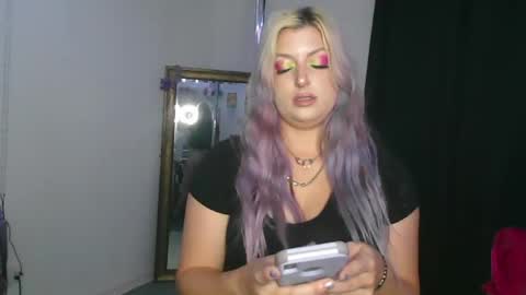 Snapshot of nouveauho3 chatting on May 27, 1:57 am Nouveauho3 online show from May 27, 1:57 am