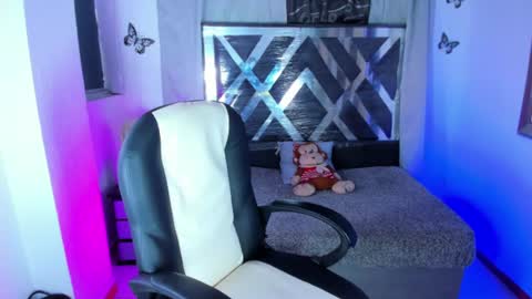 Snapshot of nova_sex1 chatting on June 30, 9:49 pm nova online show from June 30, 9:49 pm