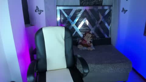 Snapshot of nova_sex1 chatting on July 11, 12:02 am nova online show from July 11, 12:02 am