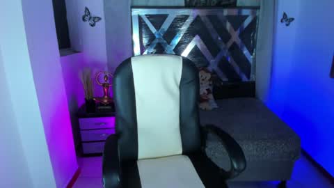 Snapshot of nova_sex1 chatting on July 17, 11:31 pm nova online show from July 17, 11:31 pm