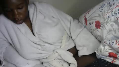 novaah online show from April 10, 2:17 am