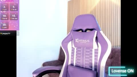 Snapshot of novacox_34 chatting on January 12, 12:16 am novacox_34 online show from January 12, 12:16 am