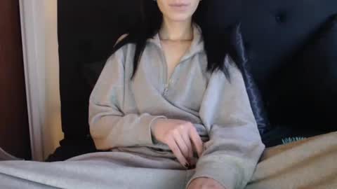 Olivia online show from October 28, 1:47 pm